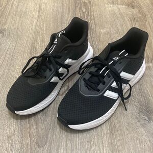 ADIDAS • SZ. 10 Men